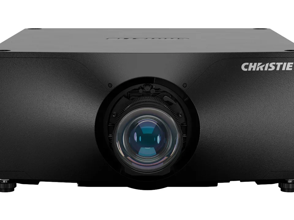 Christie Phazer RGBH 4K — vista frontal superior do projetor de cinema digital