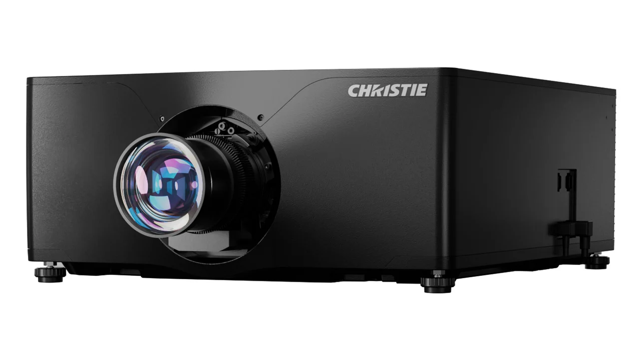 Christie Phazer RGBH — front-low-left Christie Phazer RGBH 4K — vista frontal inferior esquerda do projetor de cinema digital